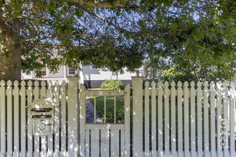 3 Downer Street, Helensville, Auckland - Carousel 47