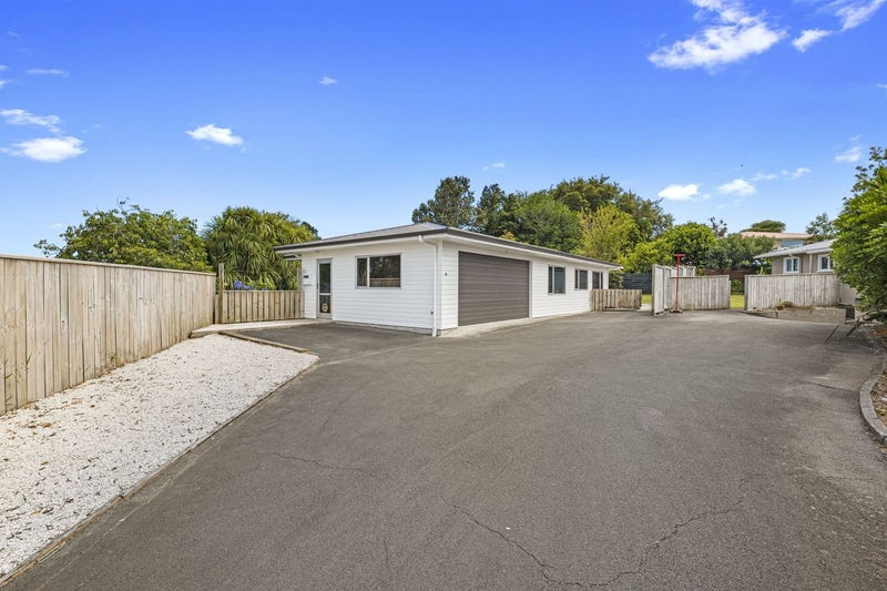 8A Lambton Terrace, Welbourn, New Plymouth - Carousel 13