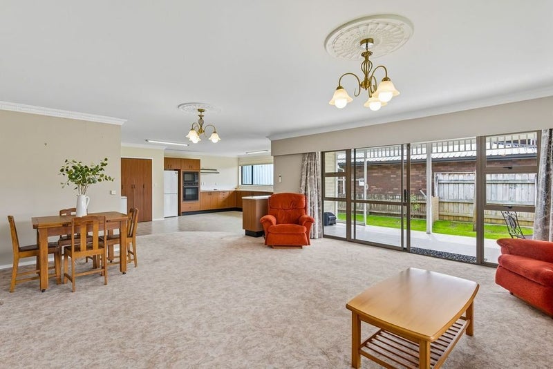 11 The Avenue, Paraparaumu Beach, Paraparaumu - Carousel 2