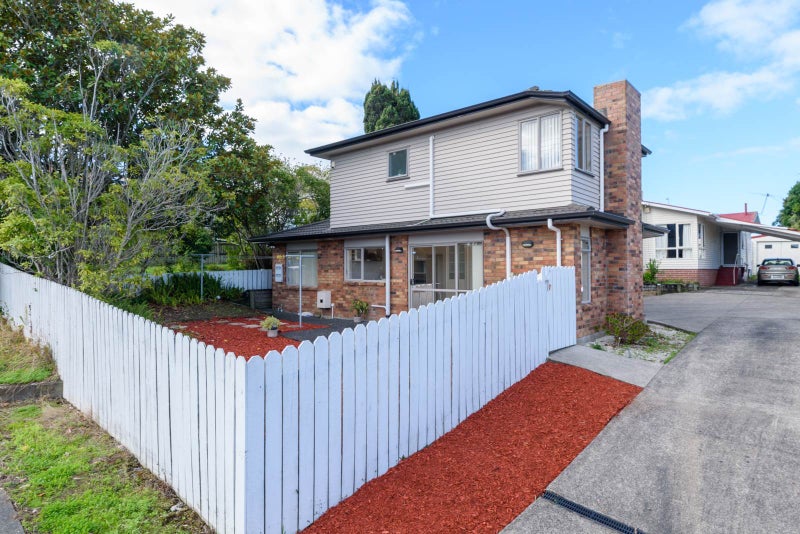 304A Blockhouse Bay Road, Avondale, Auckland - Carousel 2