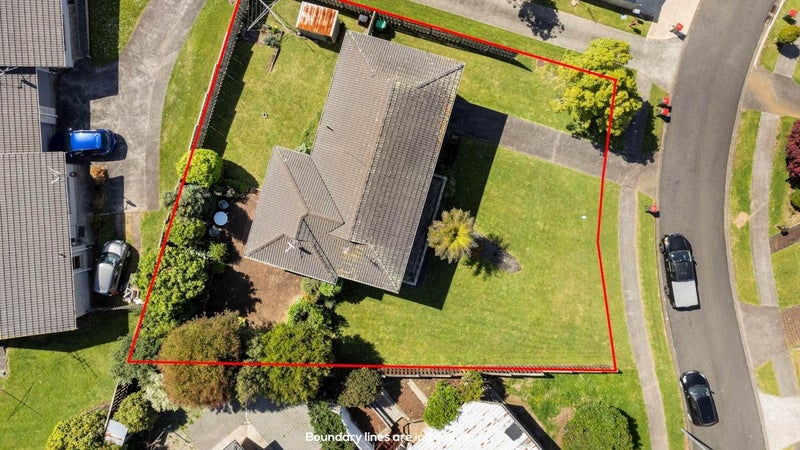 7 Sirius Place, Botany Downs, Auckland - Carousel 1