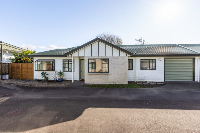 2/2A Spriggs Crescent, Greenmeadows, Napier - Carousel 17