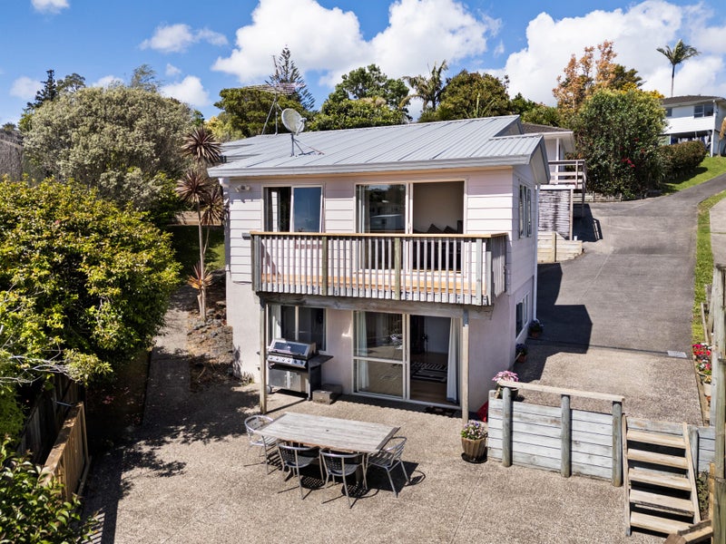 2/28A Tamahere Drive, Glenfield, Auckland - Carousel 2