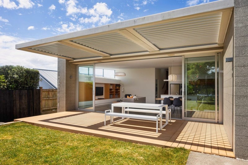 28 Parkdale Road, Mount Albert, Auckland - Carousel 1