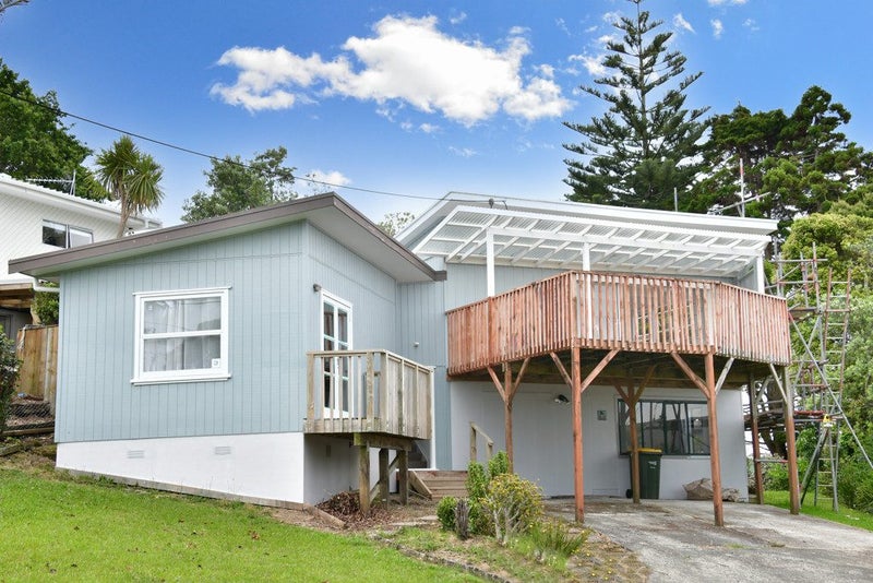 36 D'Oyly Drive, Stanmore Bay, Whangaparaoa - Carousel 1