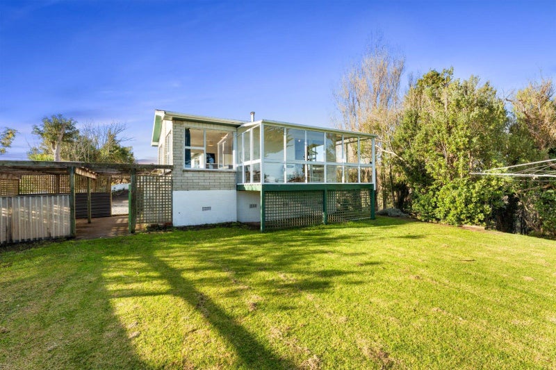 17 East Way, Durie Hill, Whanganui - Carousel 13