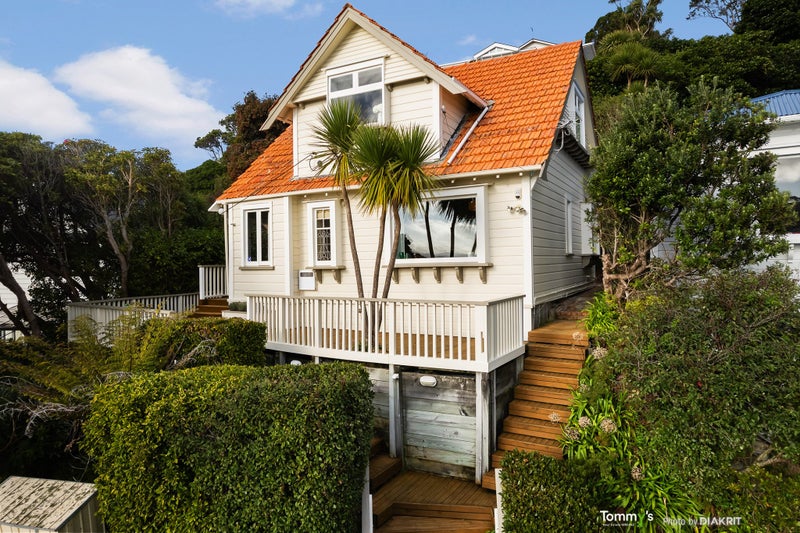 32 Raroa Road, Kelburn, Wellington - Carousel 1