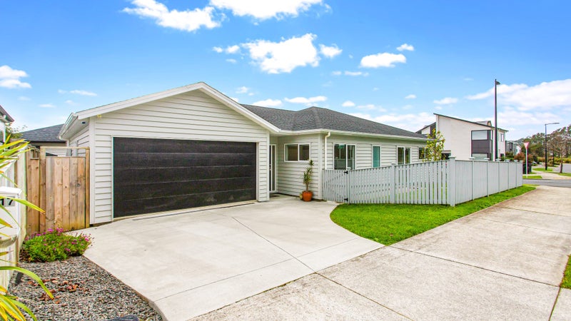 17 Konoba Avenue, Kumeu - Carousel 1