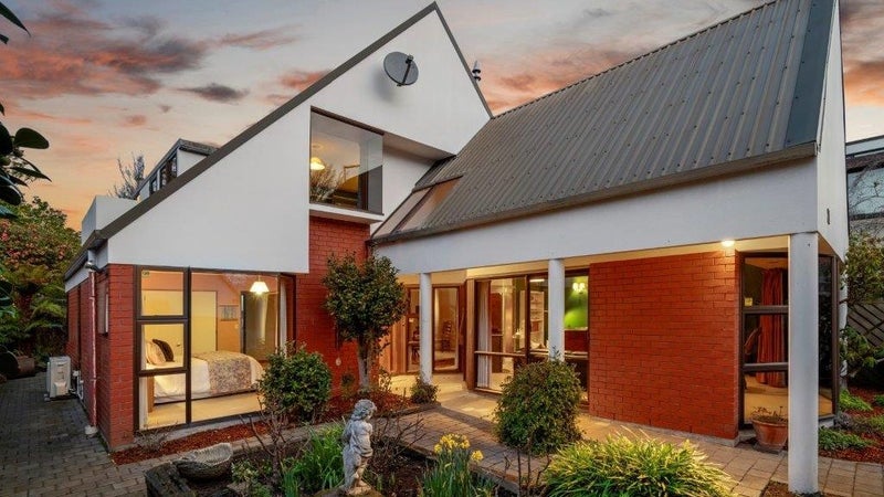 20 Snowdon Road, Fendalton, Christchurch - Carousel 1