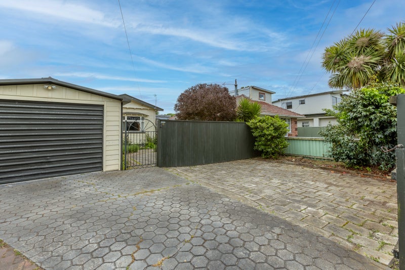 16 Pinewood Avenue, North New Brighton, Christchurch - Carousel 21