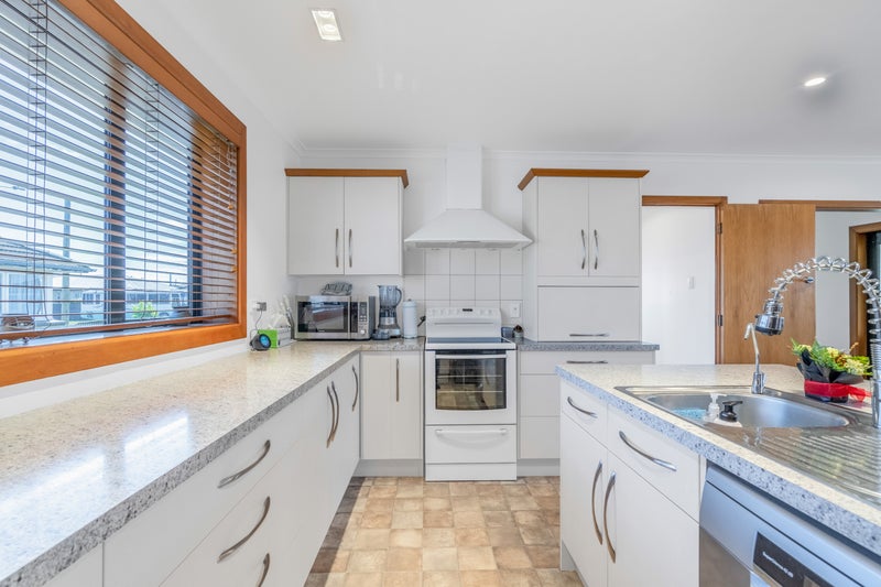 111 West Street, Hawthorndale, Invercargill - Carousel 2