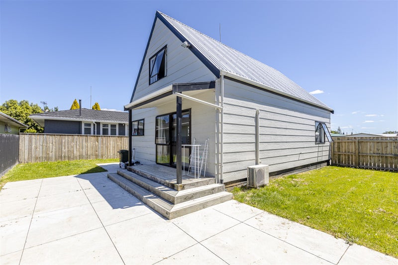 2A Moray Place, Highbury, Palmerston North - Carousel 3