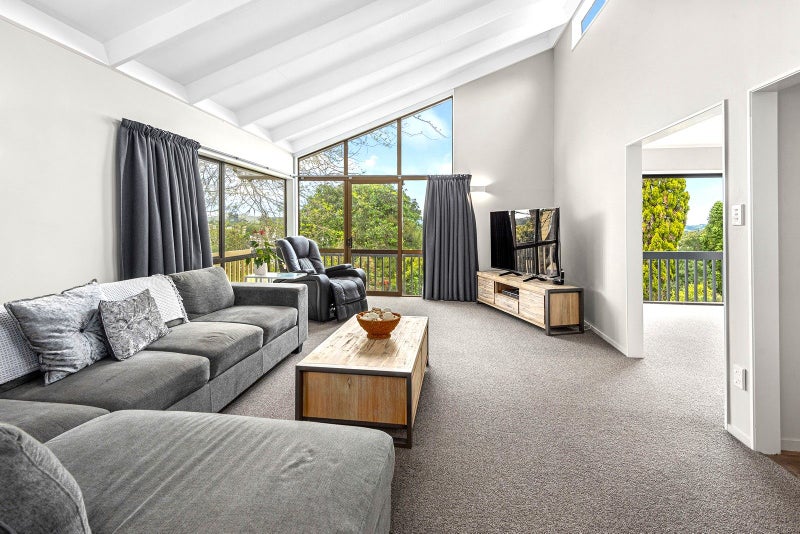 13 Barclay Place, Kamo, Whangarei - Carousel 1