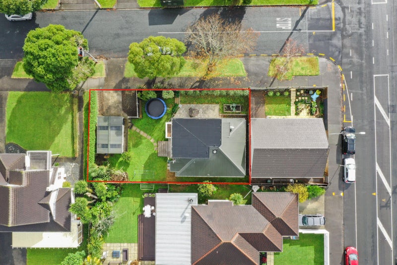 2 Wright Road, Point Chevalier, Auckland - Carousel 2