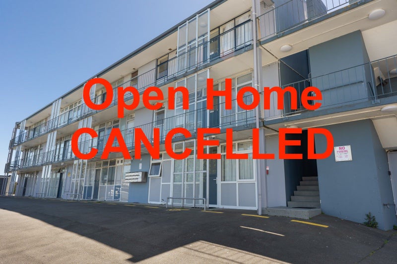 B4/23 Rangitane Street, Maupuia, Wellington - Carousel 1