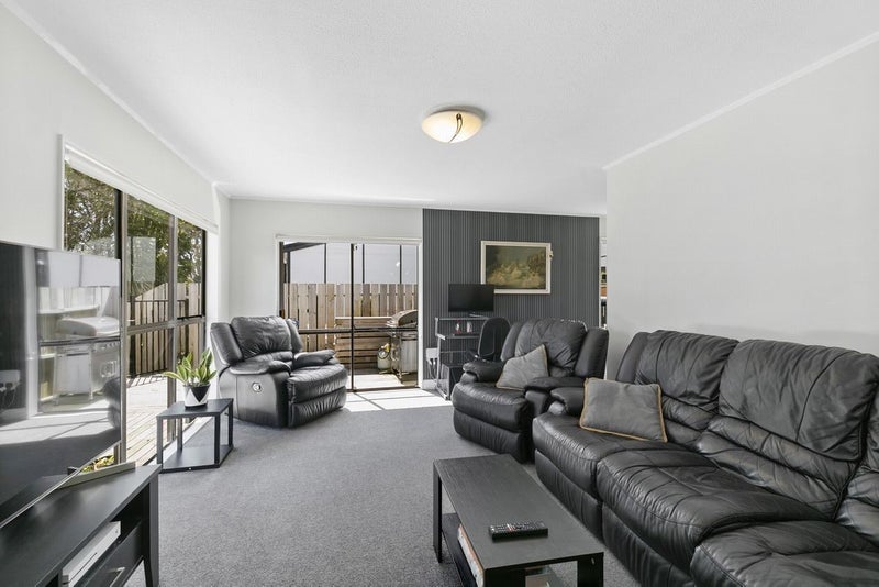 26 Tobago Crescent, Grenada North, Wellington - Carousel 2