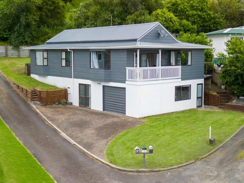 10 Herald Way, Welcome Bay, Tauranga - Carousel 1