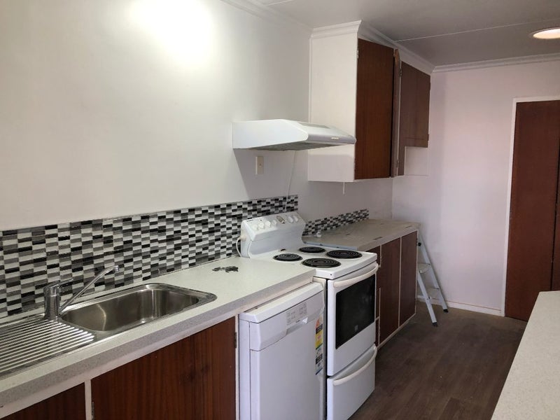 93 Chelwood Street, Takaro, Palmerston North - Carousel 2