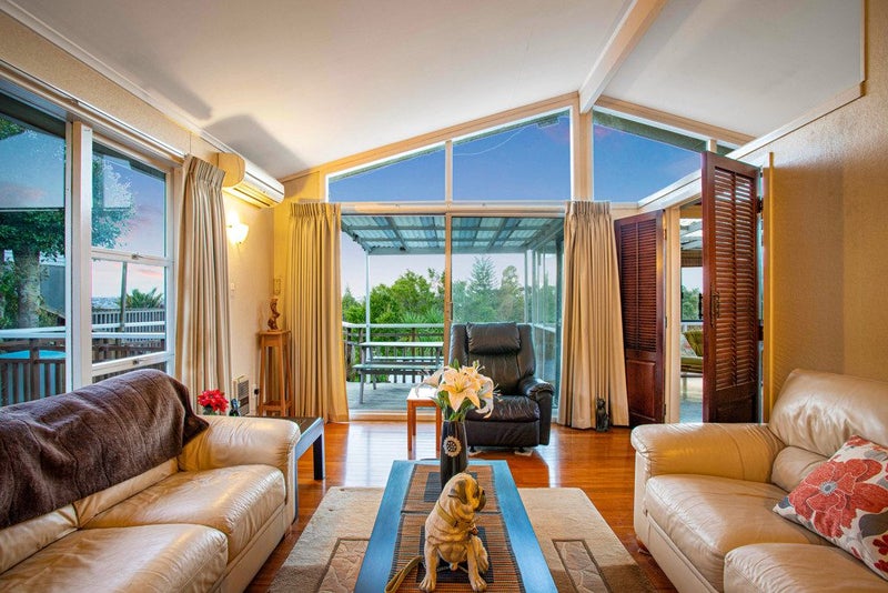 204 Old Titirangi Road, Titirangi, Auckland - Carousel 1