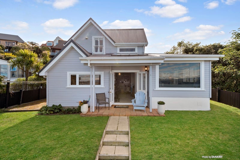 90 Lohia Street, Khandallah, Wellington - Carousel 1