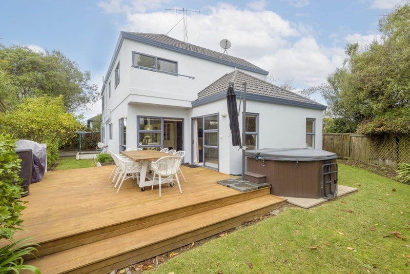 54A Casey Avenue, Fairfield, Hamilton - Carousel 1