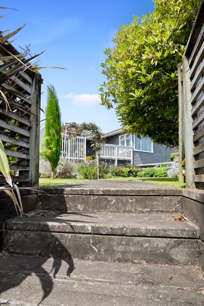 133 Hillcrest Avenue, Te Awamutu, Te Awamutu - Carousel 21