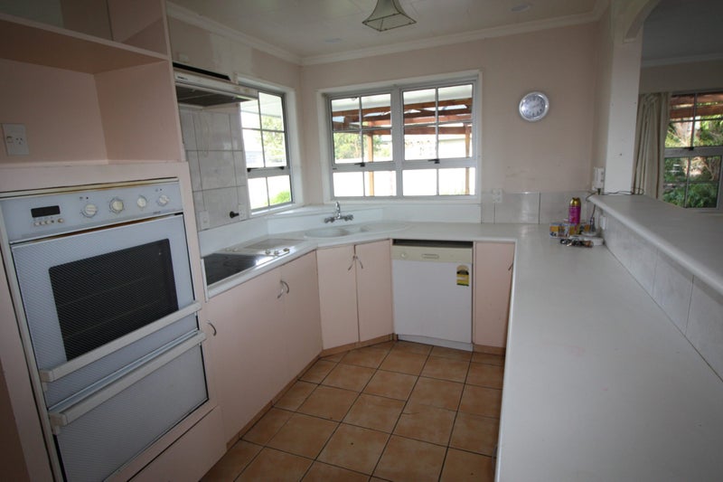 27 Dunk Place, Milson, Palmerston North - Carousel 2