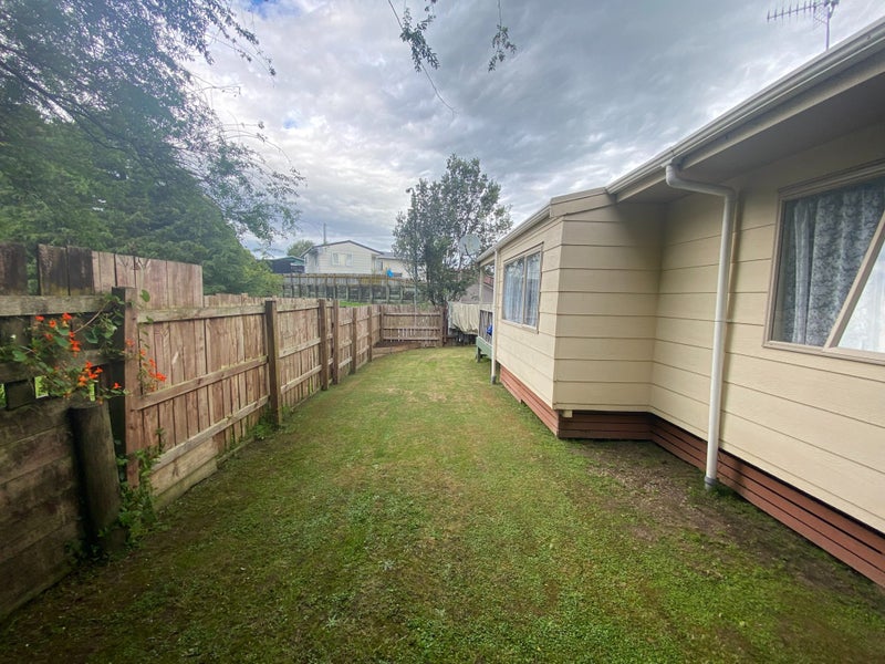 33B Waimapu Street, Greerton, Tauranga - Carousel 8