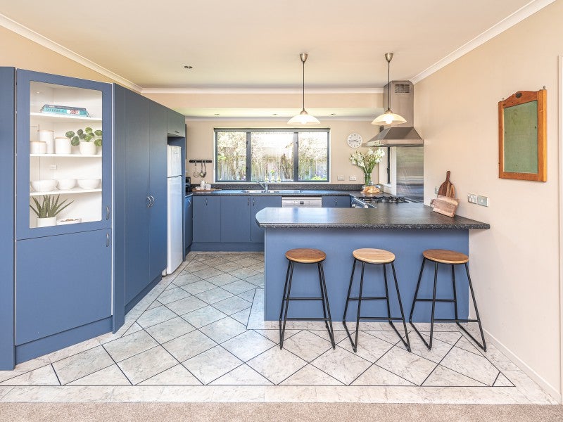 13 Perrett Drive, Otamatea, Whanganui - Carousel 2