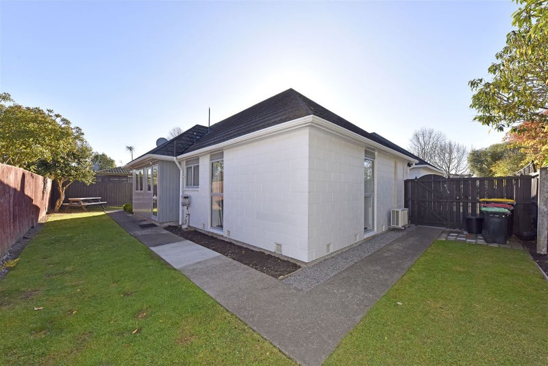 2/9A Norfolk Street, St Albans, Christchurch - Carousel 12
