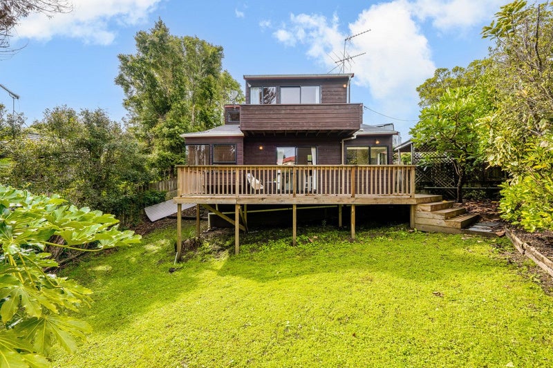 16A Batkin Road, New Windsor, Auckland - Carousel 13