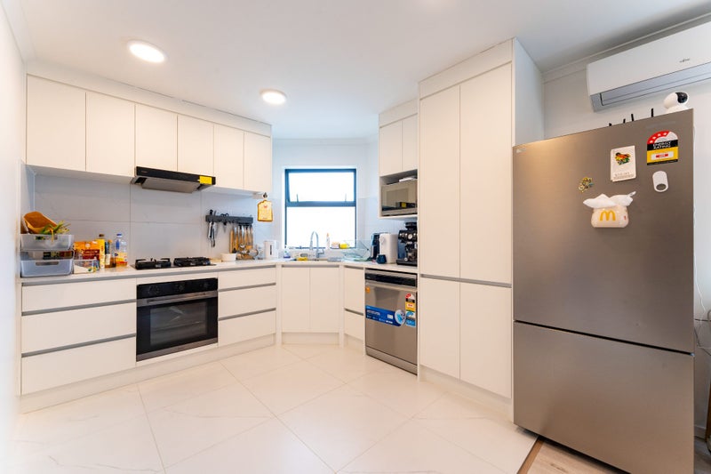 9 Travis View Drive, Fairview Heights, Auckland - Carousel 2