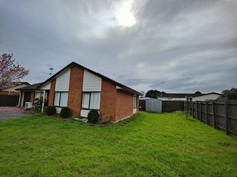 6 Horlicks Place, Randwick Park, Auckland - Carousel 12