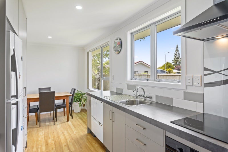 6B Sharda Grove, Paraparaumu Beach, Paraparaumu - Carousel 2