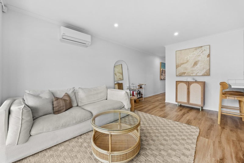 2/73 Hobsonville Point Road, Hobsonville, Auckland - Carousel 2