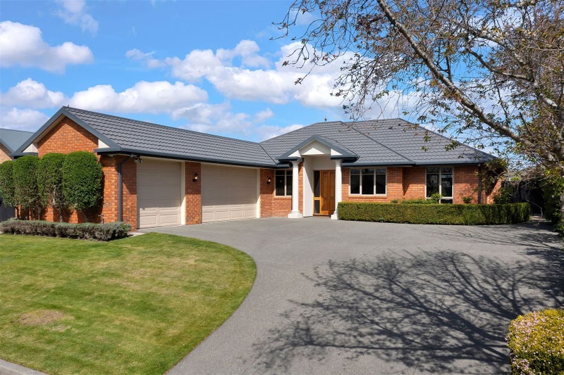 3 Creedon Glen, Casebrook, Christchurch - Carousel 1