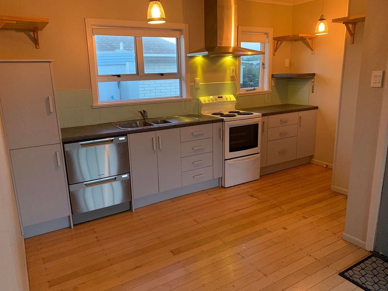 16 Korowai Street, Mount Maunganui, Mount Maunganui - Carousel 2