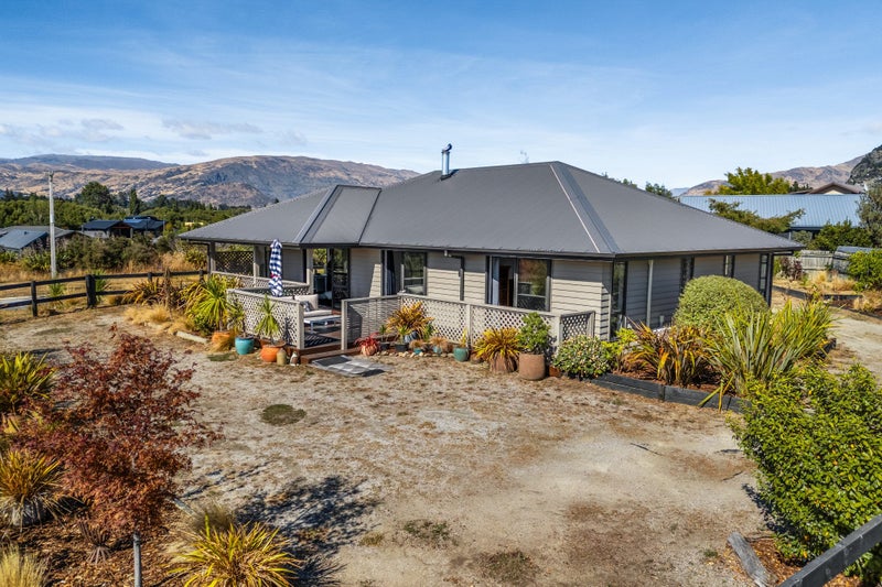 21 Frye Crescent, Albert Town, Wanaka - Carousel 2