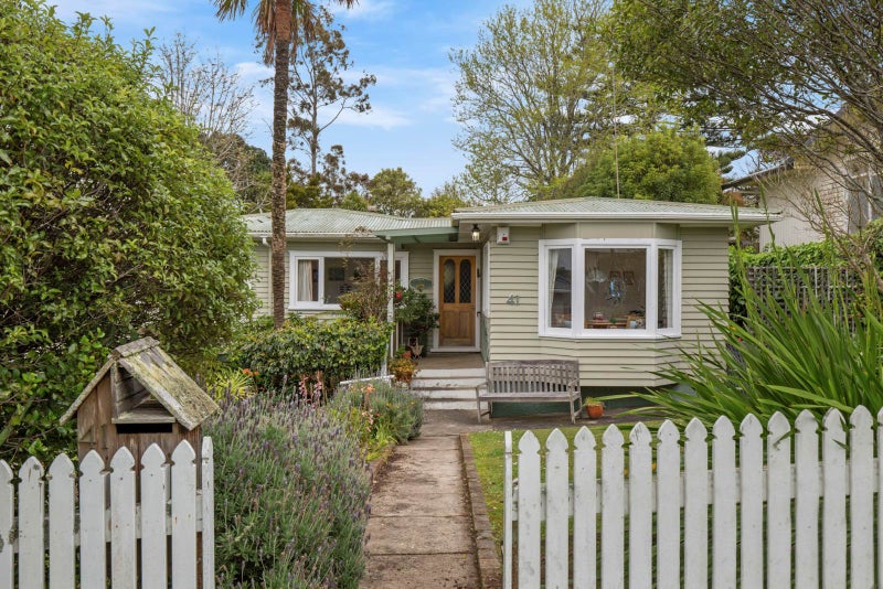 41 Waterloo Street, Howick, Auckland - Carousel 2