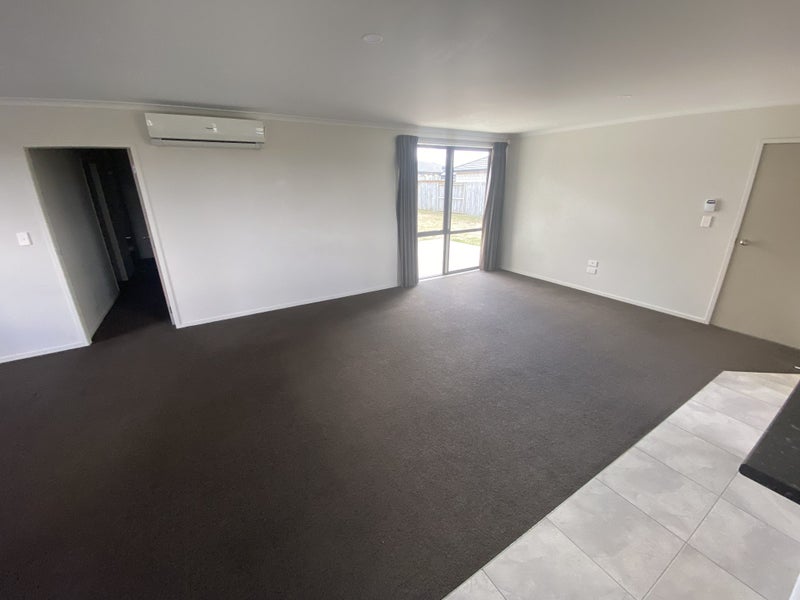 10 Kawariki Drive, Baverstock, Hamilton - Carousel 2