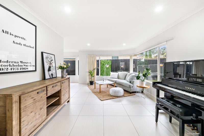 5 Isaac Place, East Tamaki Heights, Auckland - Carousel 2