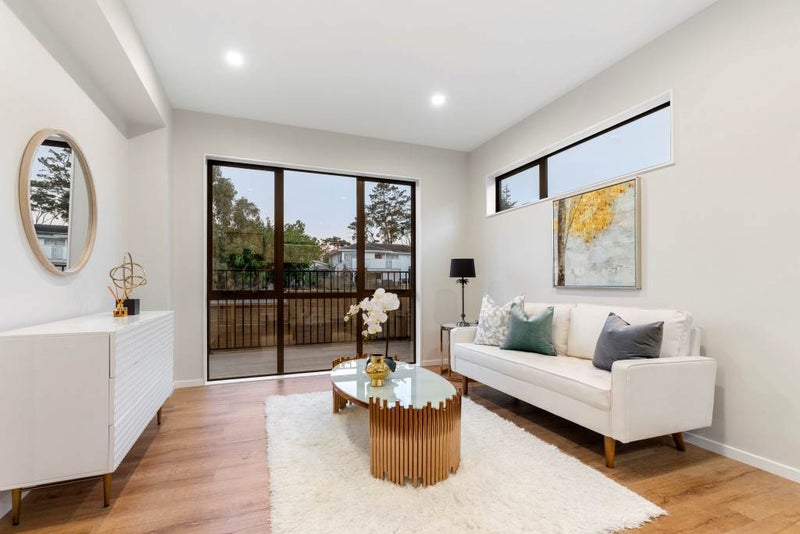51A Reynella Drive, Massey, Auckland - Carousel 2