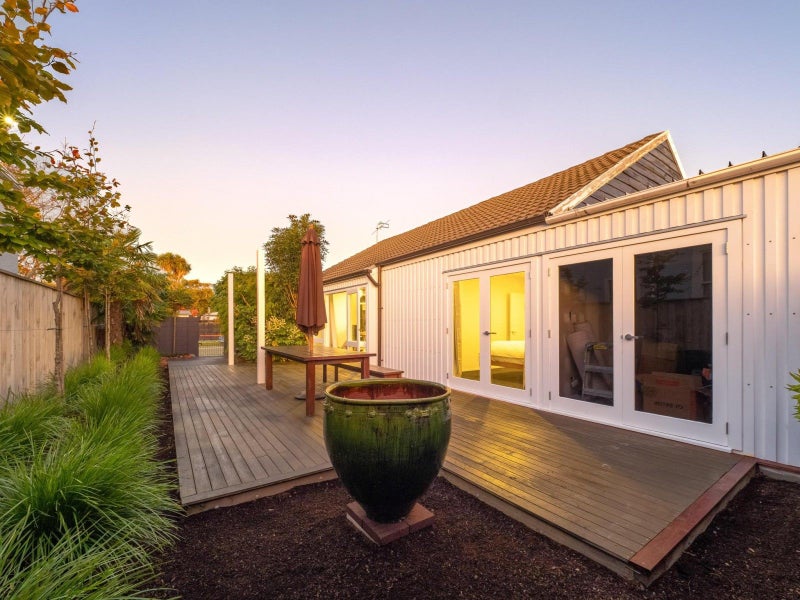 3/65 Idris Road, Fendalton, Christchurch - Carousel 1