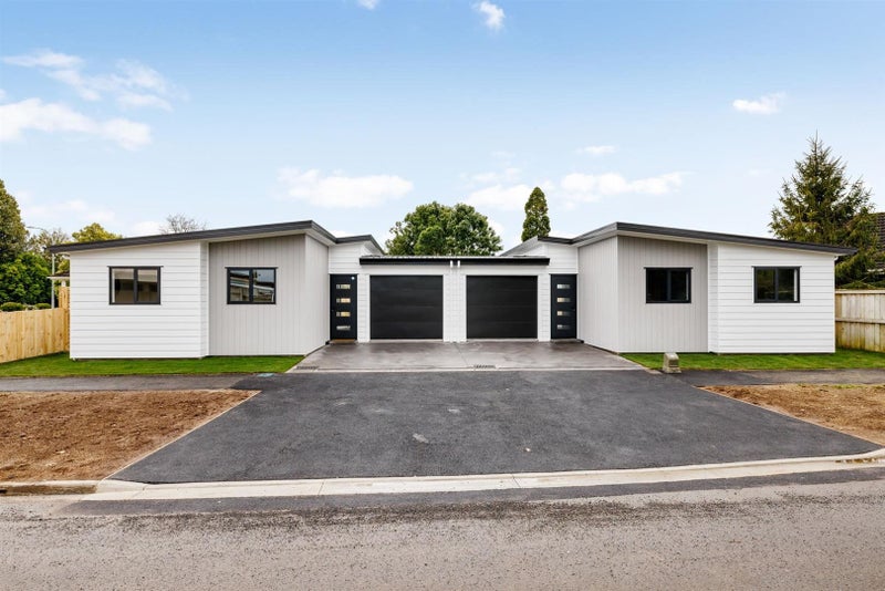 1 Williams Place, Fairfield, Hamilton - Carousel 1