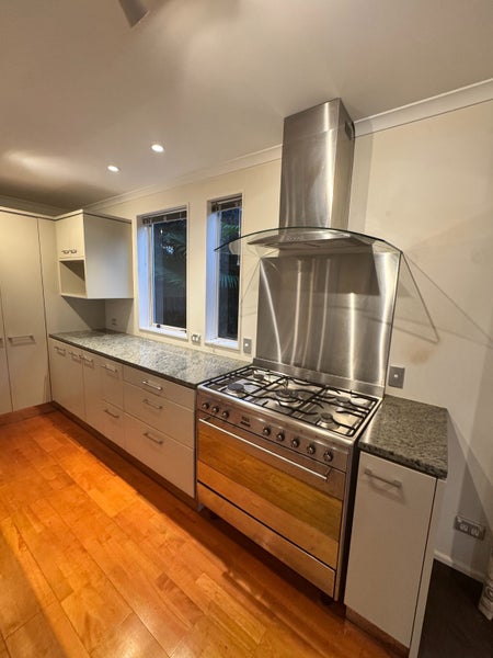 8C Garland Road, Greenlane, Auckland - Carousel 34