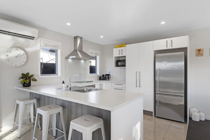 7 McLendon Green, Belfast, Christchurch - Carousel 2