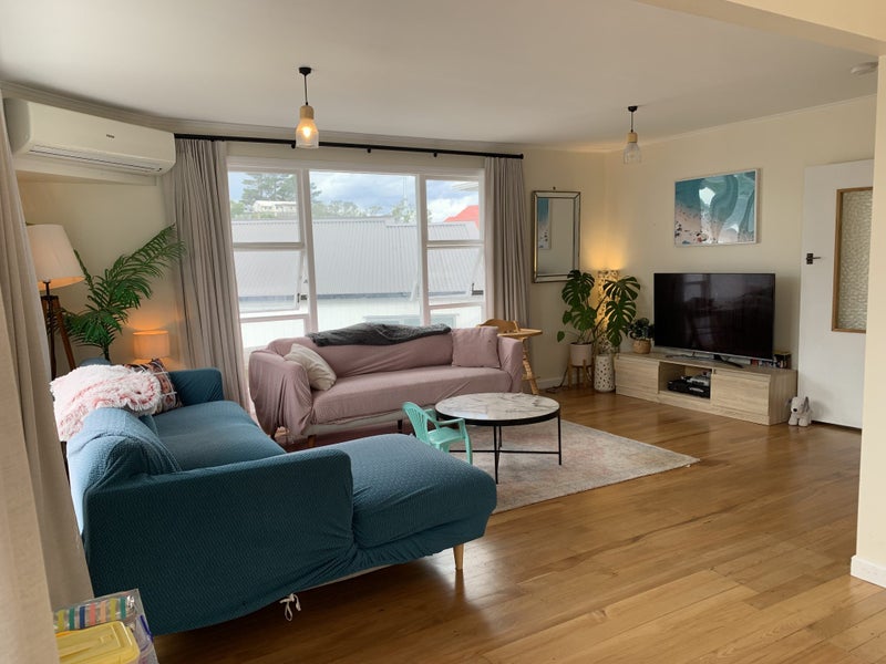 38 Lyndfield Lane, Newlands, Wellington - Carousel 2