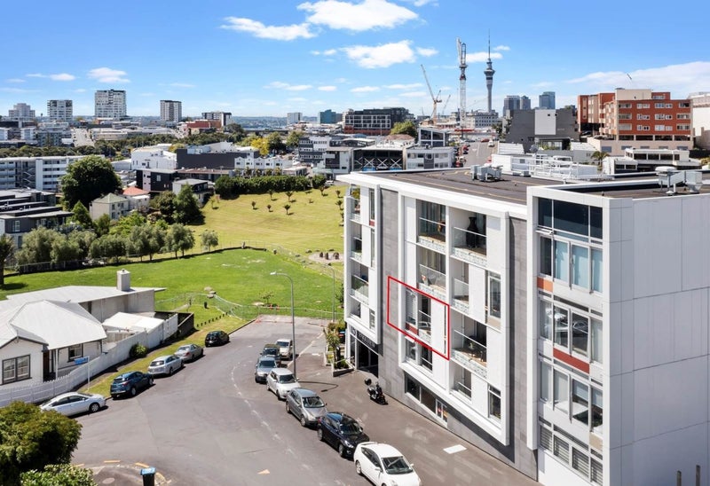 304/15 Rendall Place, Eden Terrace, Auckland - Carousel 1