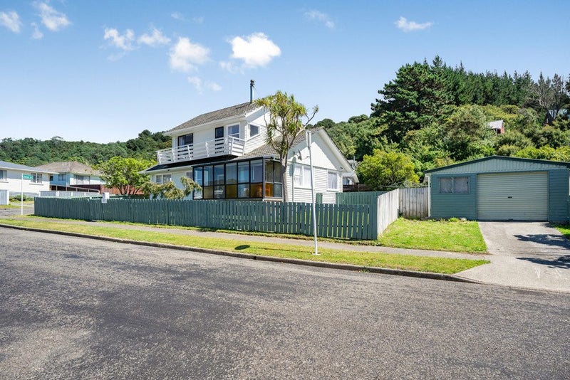 7 Hamstead Street, Wainuiomata, Lower Hutt - Carousel 2
