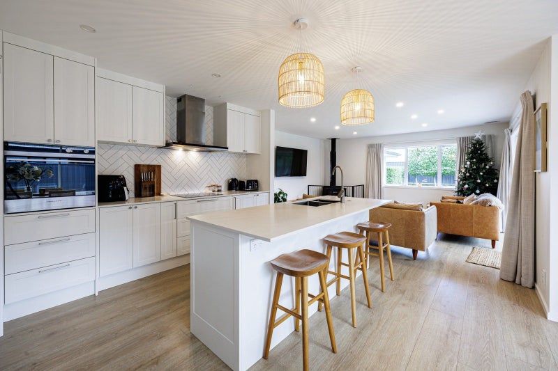 31 Hikawera Drive, Frimley, Hastings - Carousel 1